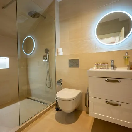 Hotel Hotel&restaurant Chateau Trnová 4*