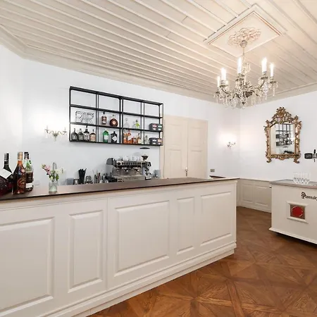 Hotel & Restaurant Chateau Trnova Trnova (Prague-West)