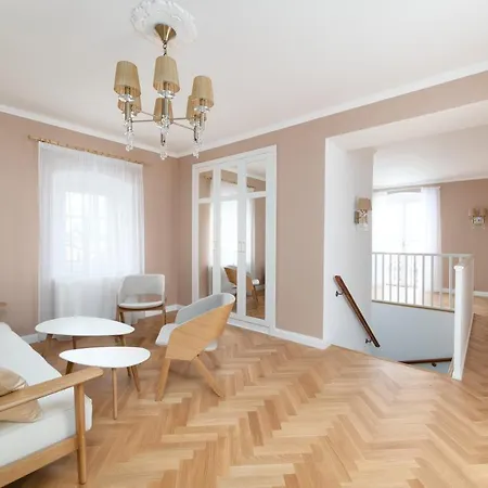 Hotel & Restaurant Chateau Trnova