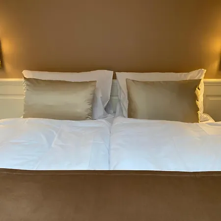 & Restaurant Chateau Trnova 4* Trnova (Prague-West)